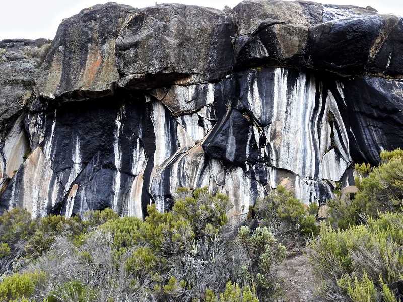 Ausflug zu den spektakulären Zebra Rocks (Akklimatisationstag)