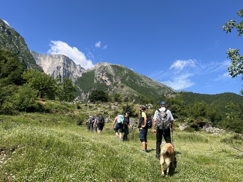 Wanderung zum Wasserfall Sopoti. Fahrt nach Berat