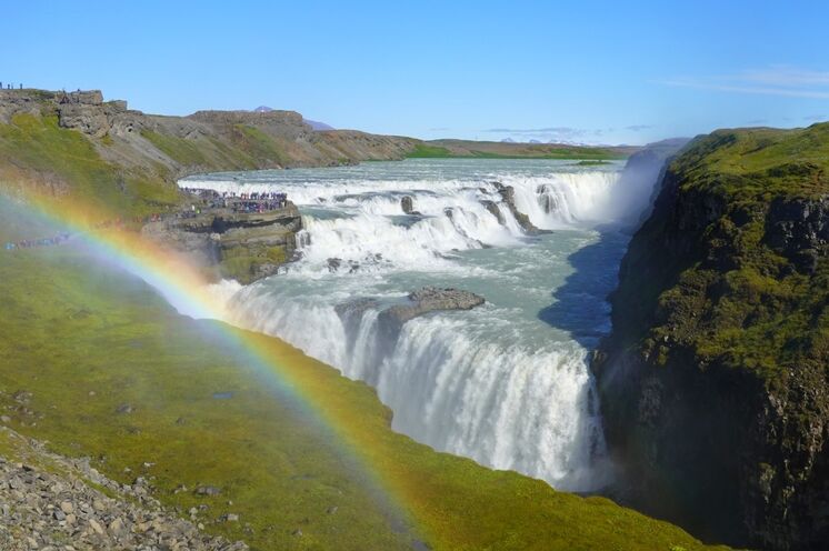 Beim Tagesausflug zum Goldenen Ring lernen Sie den Wasserfall Gullfoss kennen.