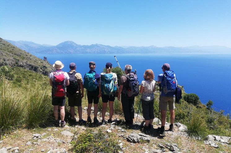 Tageswanderungen in kleiner Gruppe mit max. 8 Teilnehmer entlang der Küste und im Cilento Nationalpark