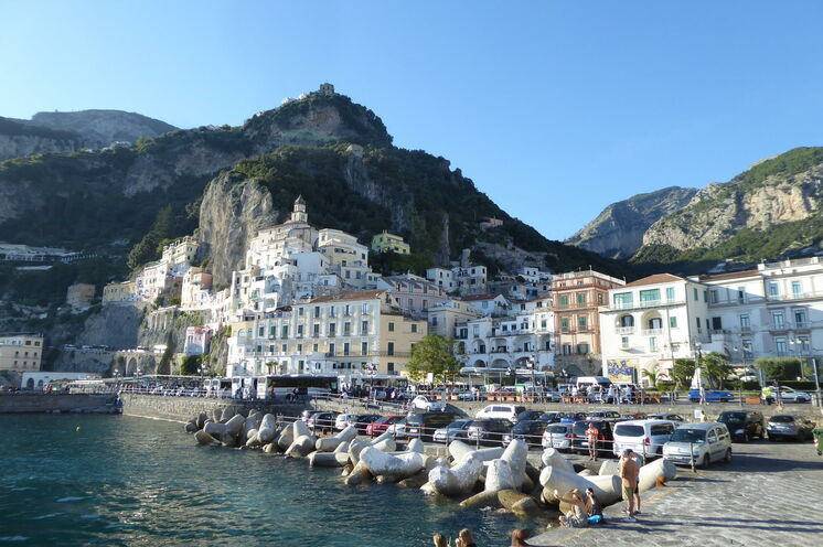 Am Hafen von Amalfi