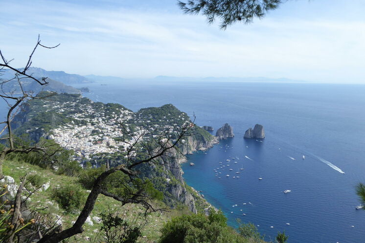 Wanderausblick von Capri