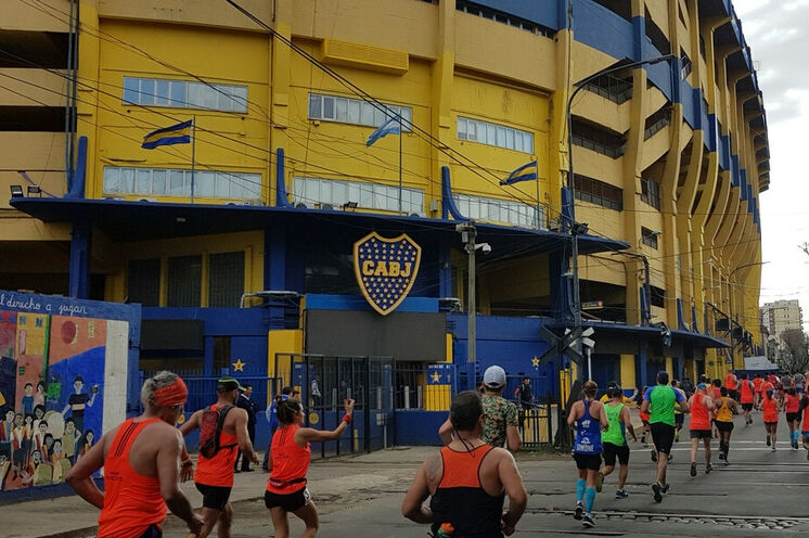 Laufen sie vorbei am berühmten Stadion von den Boca Juniors
