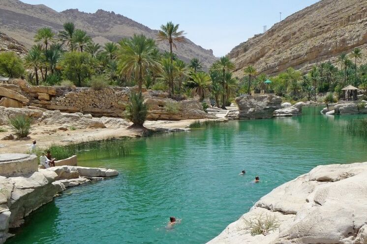 Im Wadi Bani Khalid warten erfrischende, natürlich Pools 