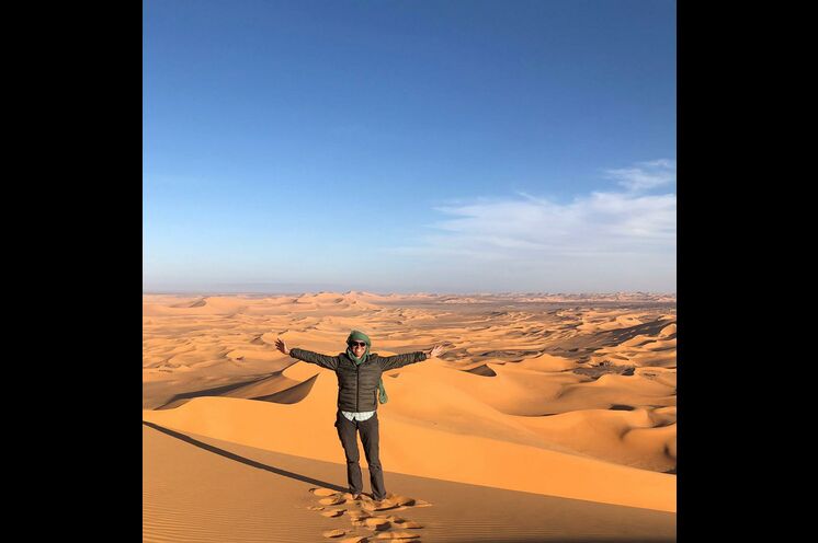 Irene Bayer, Reiseleiterin der ersten nach-Corona-Tour im Dez. 2021 mit besten Grüßen an alle Wüstenfreunde: "Es ist wieder möglich - kommt!!"