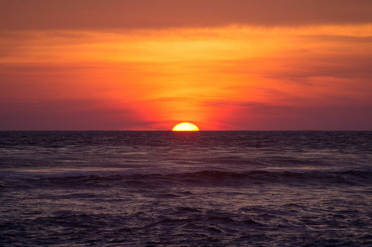 Wunderschöne Sonnenuntergänge erwarten Sie an der Pazifikküste.