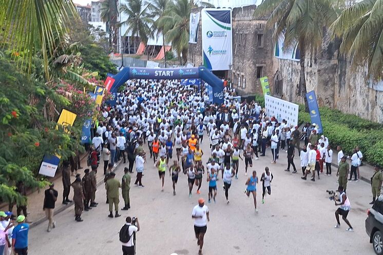  Internationaler Zanzibar-Marathon: 3 Starts über HM, 10 km und 5 km