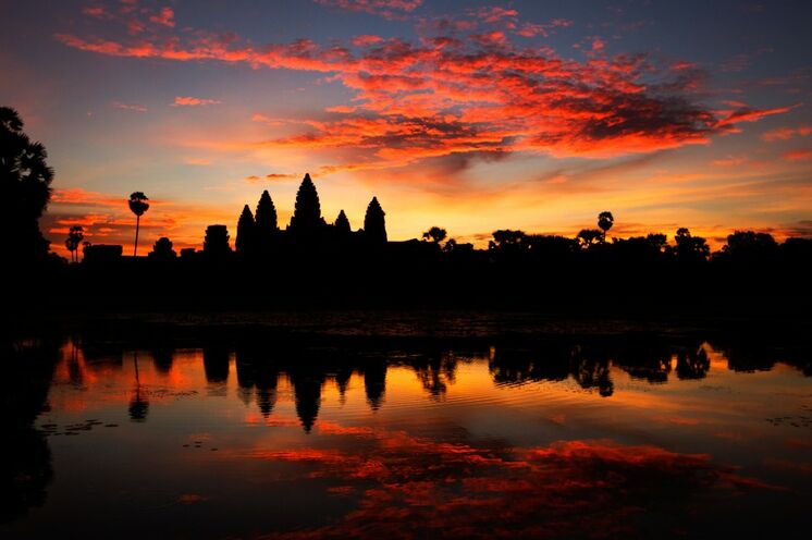 Der Sonnenaufgang über Angkor Wat ist ein einmaliges Erlebnis, welches Ihnen noch lange im Gedächtnis bleiben wird.